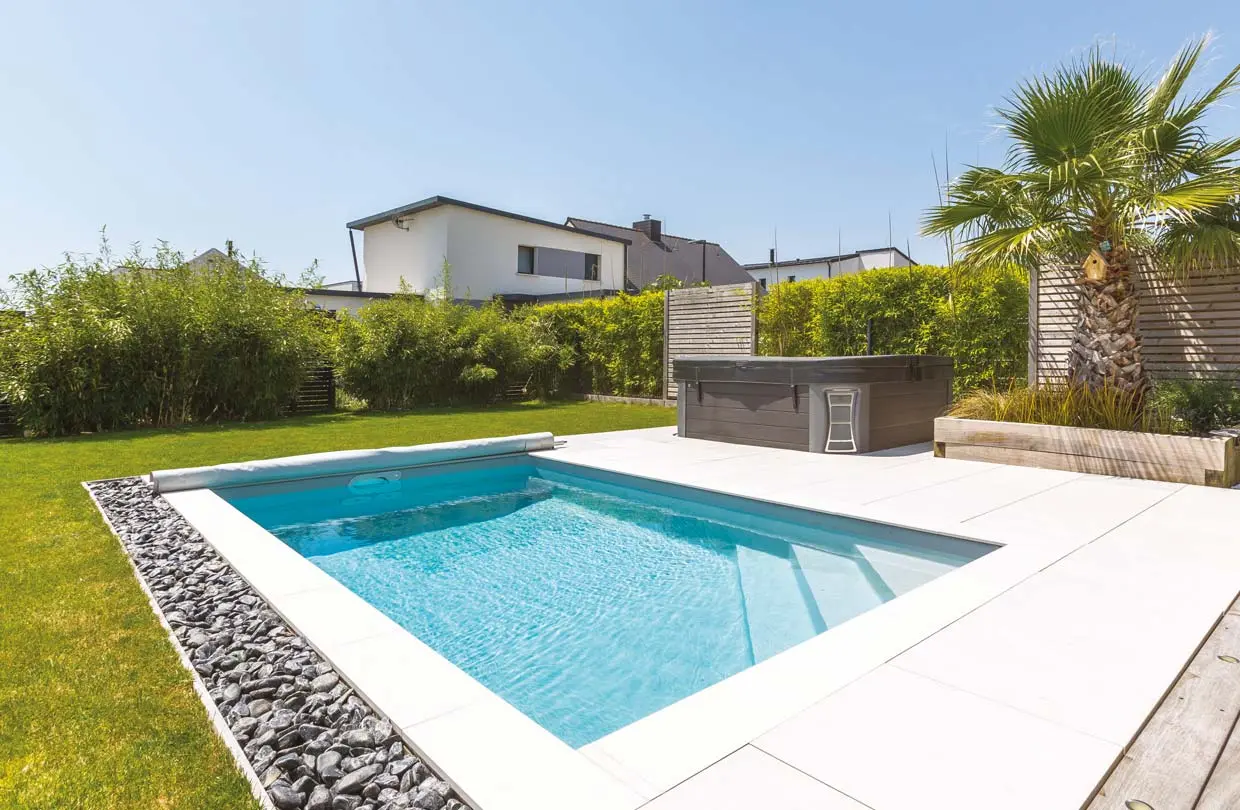 Poolbau aus einer Hand - Desjoyaux Bregenz